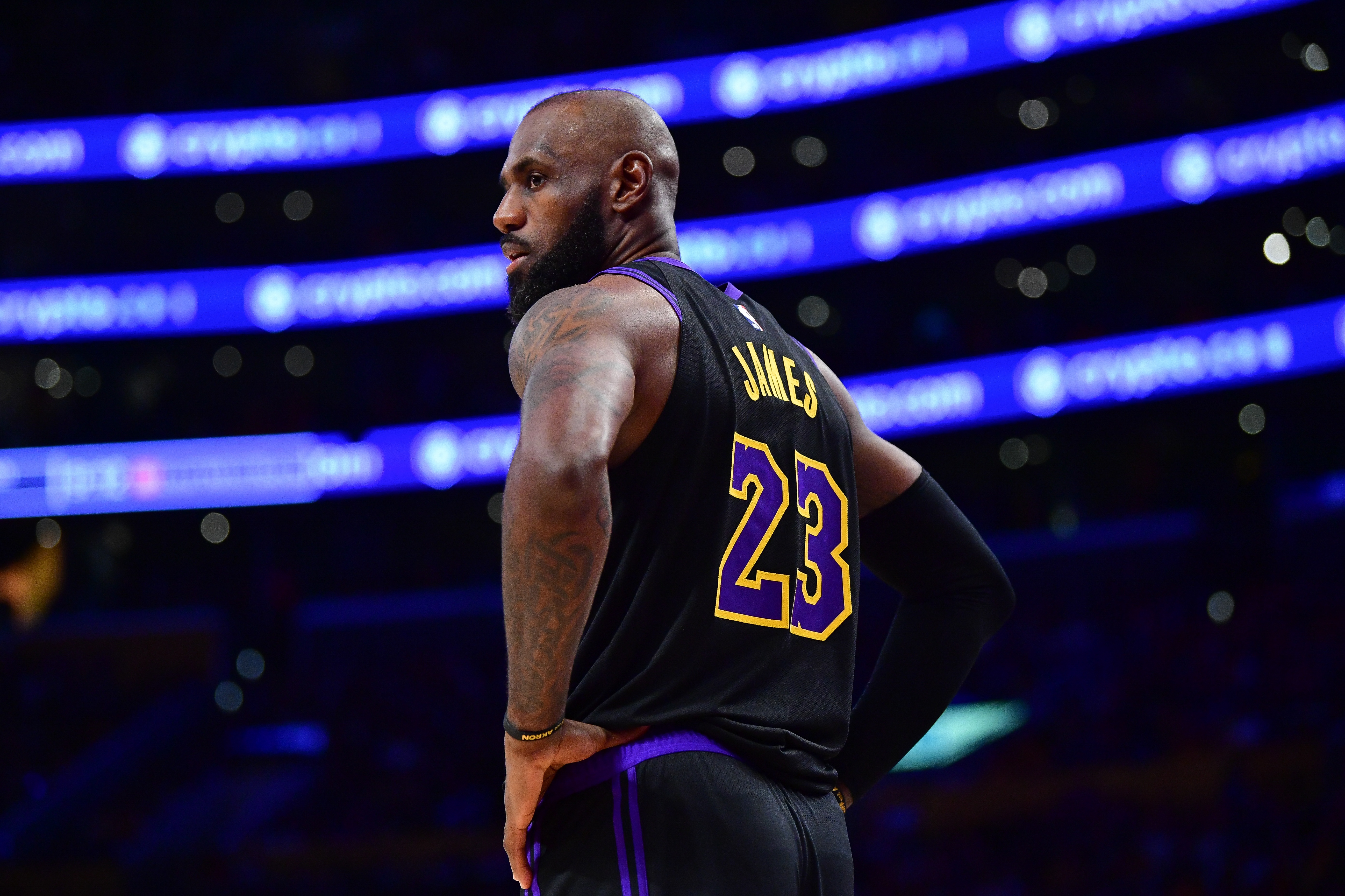 詹姆斯第21次出战圣诞大战创NBA纪录 历史仅七人征战21赛季