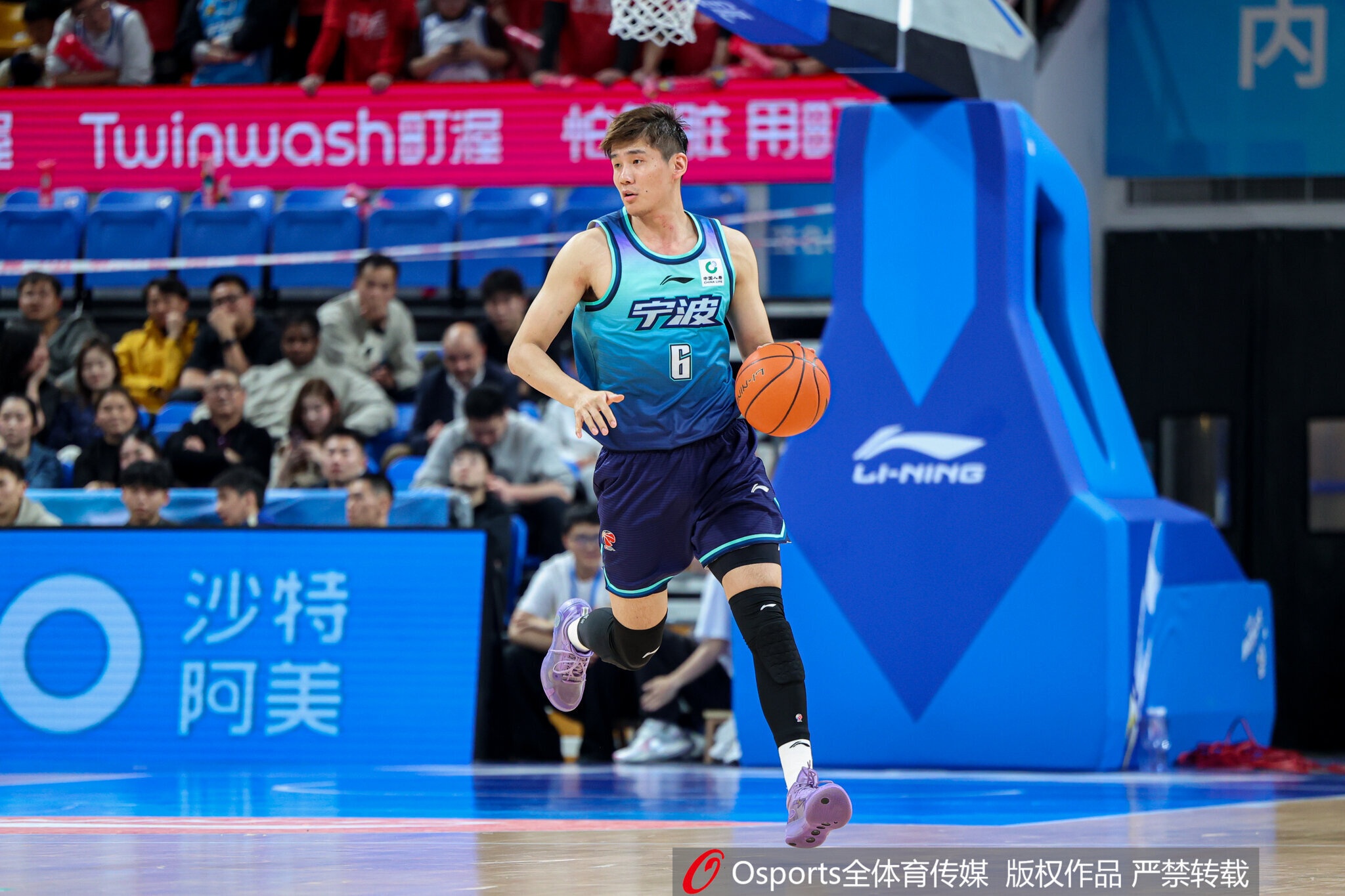 山西男篮官宣注册后卫王俊杰 3年C类合同锁定至2029