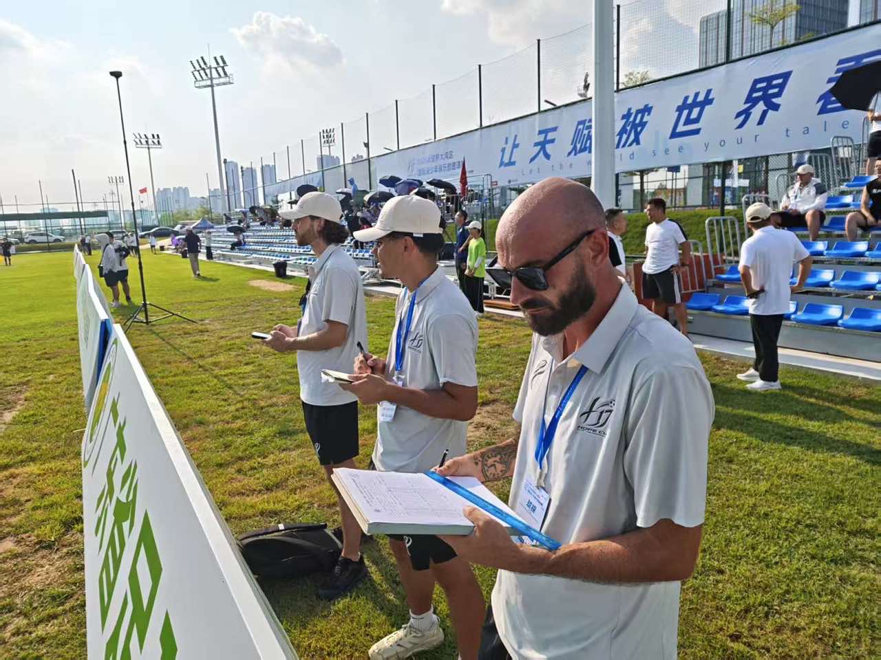 希望杯7天8名国际球探全程驻场 中国青训首次接轨职业球探标准 希望杯7天8名国际球探全程驻场 中国青训首次接轨职业球探标准