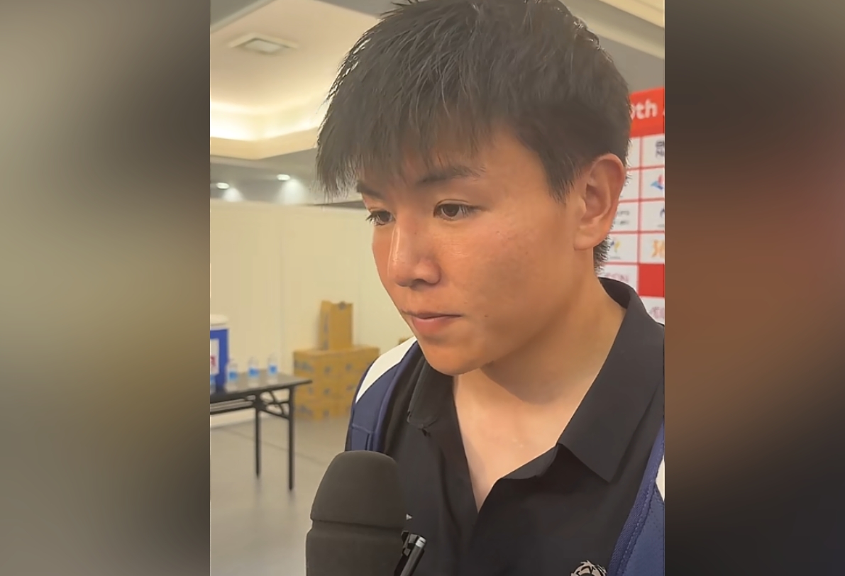 徐彬:我们更应该拿下这场比赛 可能那个节点球员注意力不太集中 徐彬:我们更应该拿下这场比赛 可能那个节点球员注意力不太集中